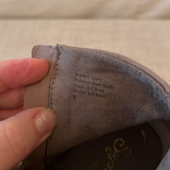 Seychelles Leather Flat Booties Zip up Size 8 - Picture 6 of 10